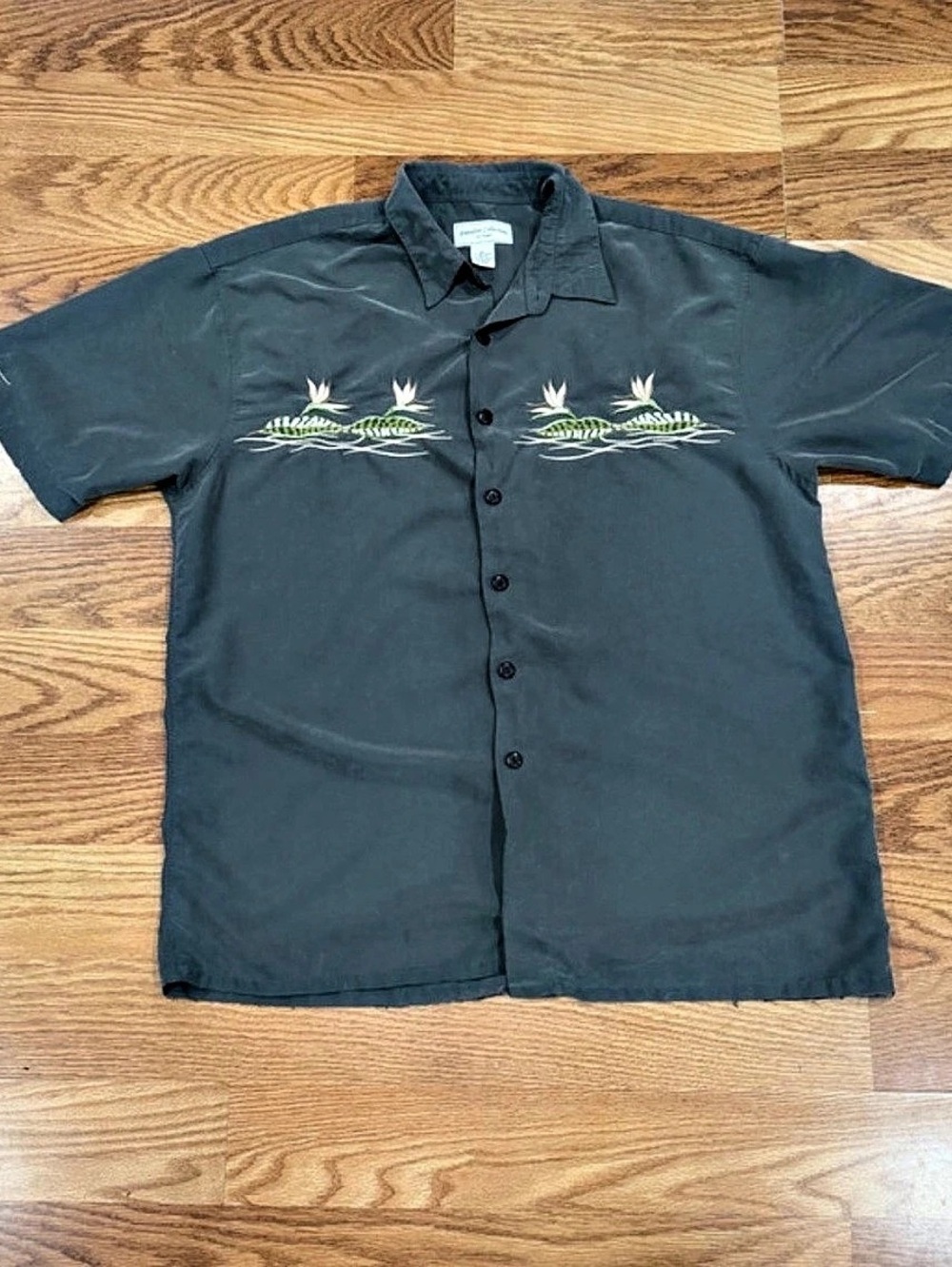 Paradise Collection Floral Embroidered Shirt in Gray XL